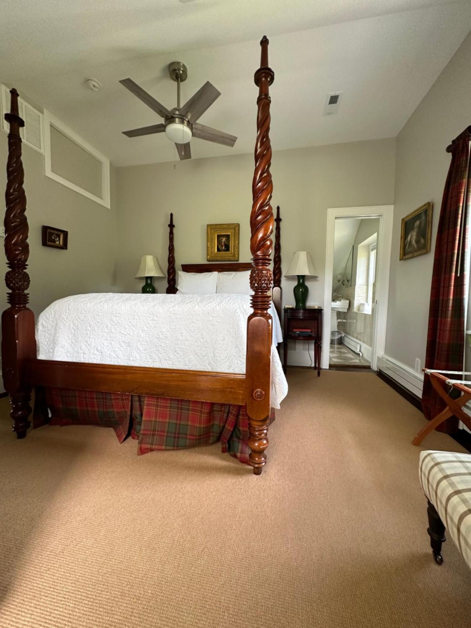 Goodstone Inn & Restaurant Middleburg Room photo