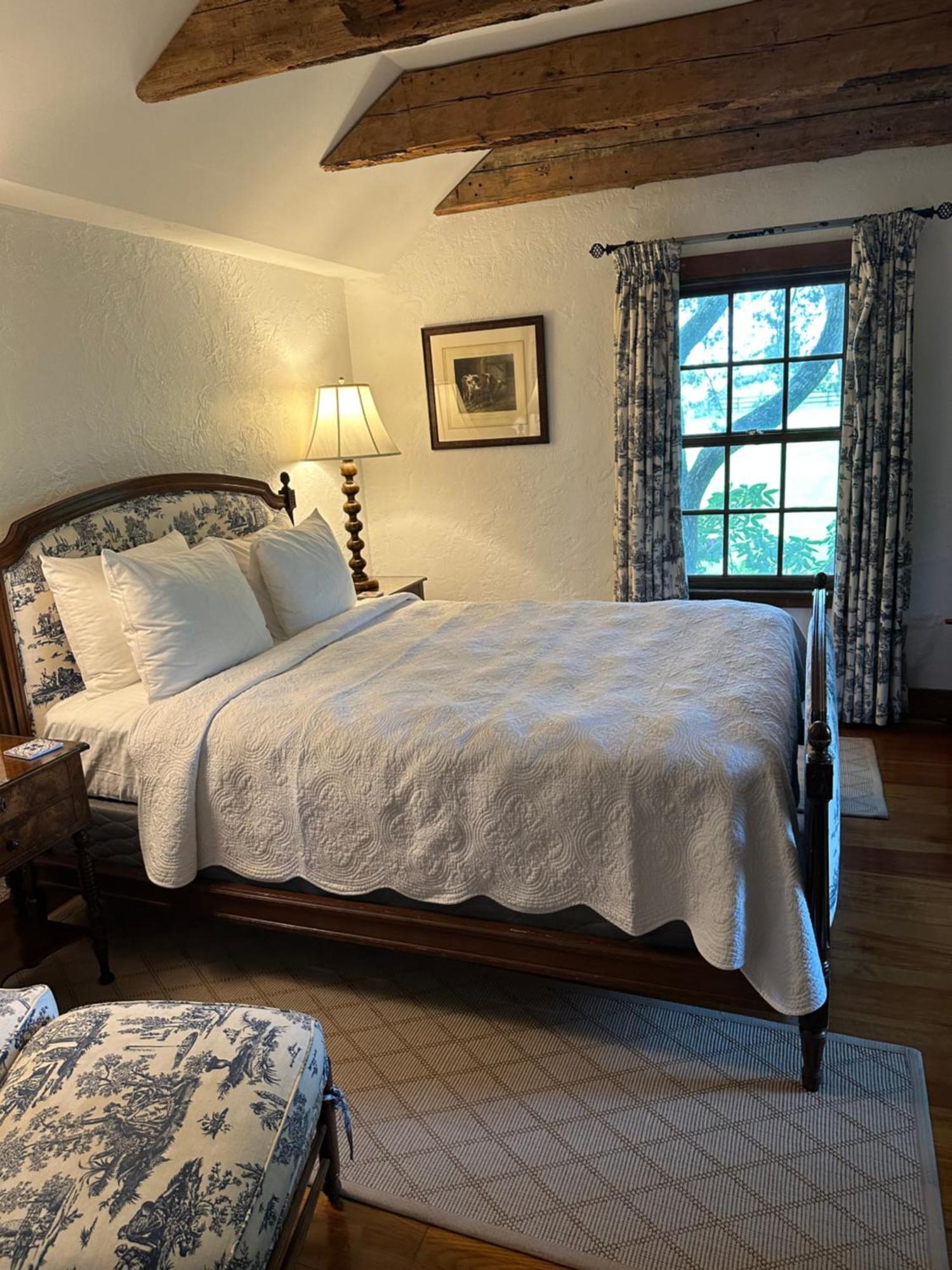 Goodstone Inn & Restaurant Middleburg Room photo